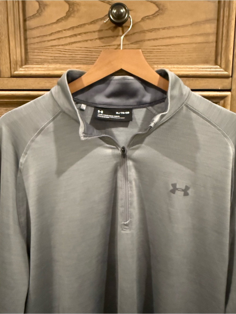 Under Armour Men’s Long Sleeve Playoff 1/4 Zip. Size XL